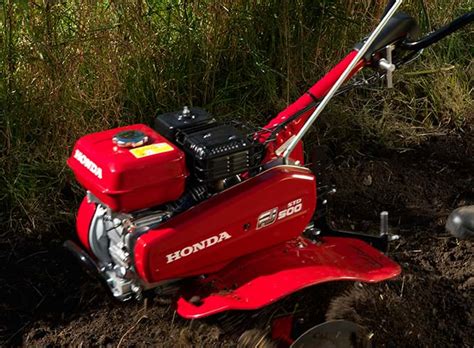 Motobineuse Honda F501 en action