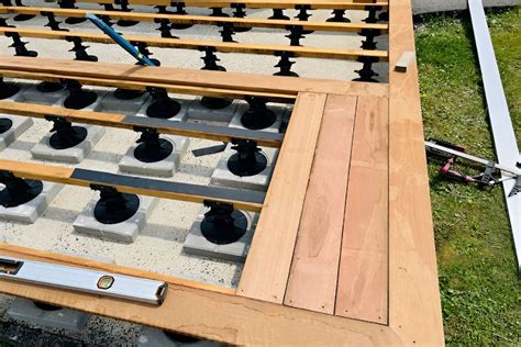Schéma des différentes méthodes de fixation des lames de terrasse