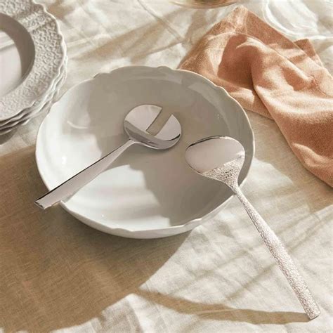 Couverts Alessi Dressed avec détails artistiques