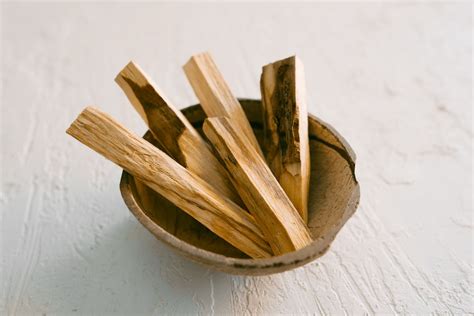 Comment utiliser un bâton de Palo Santo