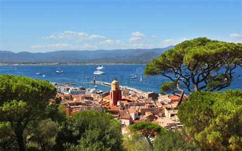 Vue panoramique de Saint-Tropez et ses environs