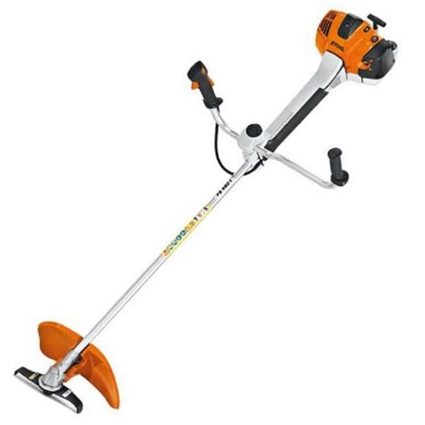 Débroussailleuse Stihl FS 560 C en action