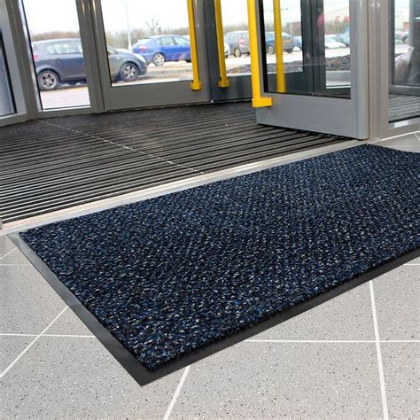 Tapis d'entrée absorbant en zone de passage intense
