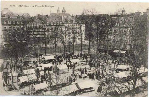Une vue symbolique de la place de Bretagne à Rennes, témoin du retour aux sources de la famille Hakni-Robin