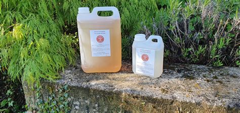 Produits ménagers fabriqués à partir de cendre de bois (lessive, pâte à récurer)
