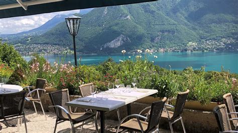 Vue panoramique des jardins en terrasses dans la vallée de la Vésubie