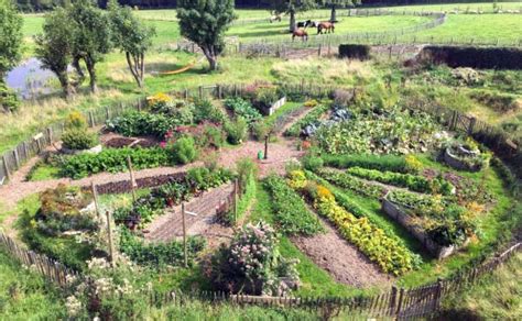 Jardin en permaculture et ferme pédagogique en Ariège
