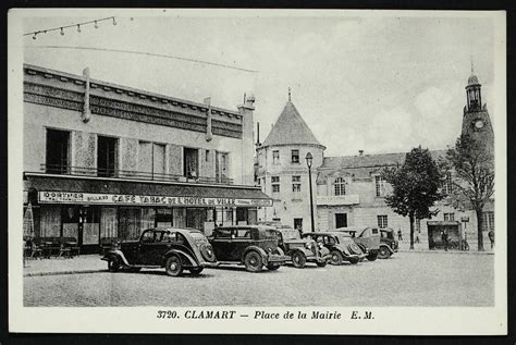 Vue panoramique du jardin-école de Clamart, mettant en avant la diversité des plantations et les espaces pédagogiques dédiés.