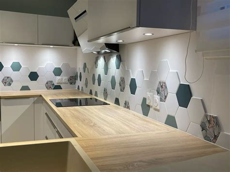 Exemple de carrelage hexagonal motif pour crédence