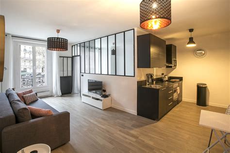 Intérieur d'un appartement T2 moderne et meublé à Angers