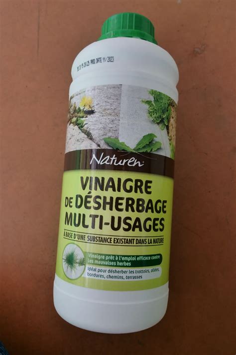 Produits de désherbage et de fertilisation combinés
