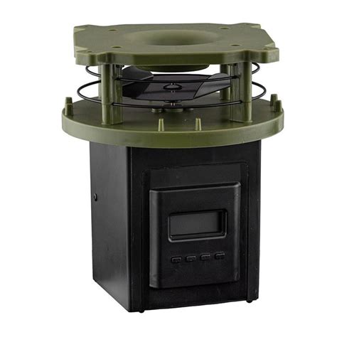 Agrainoir automatique installé dans un environnement naturel
