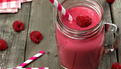 smoothie aux framboises congelées