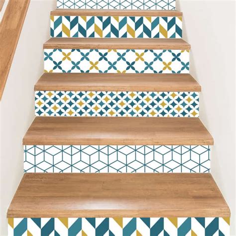 différents motifs de stickers pour contremarches