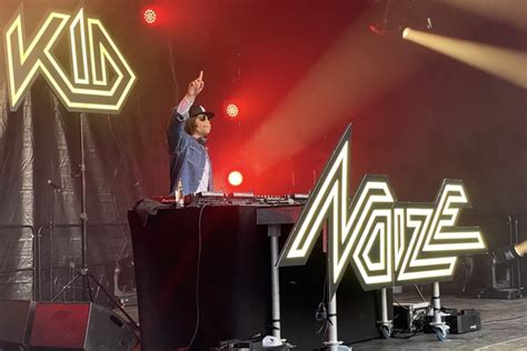 DJ Bonzai en pleine performance