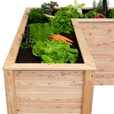 Potager surélevé en forme de L