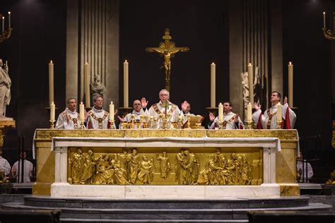 Le rôle de Jésus en tant que prêtre éternel