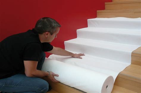 Protection du mobilier et du sol avant peinture