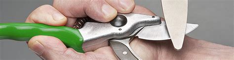 Illustration des différents outils pour affûter un sécateur