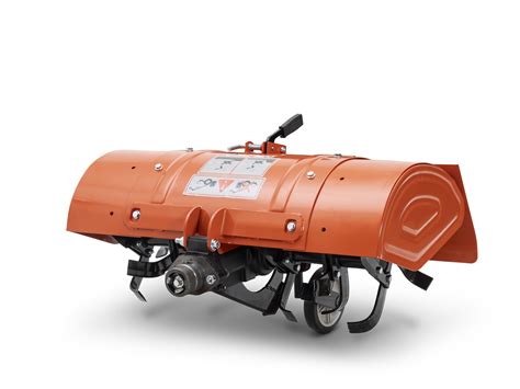 Illustration de divers accessoires de motoculteur