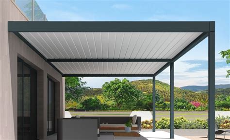 Pergola en aluminium avec lames orientables