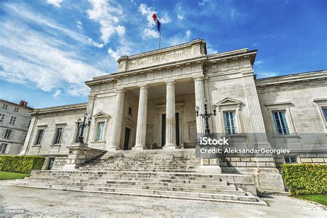 Palais de justice de Saintes