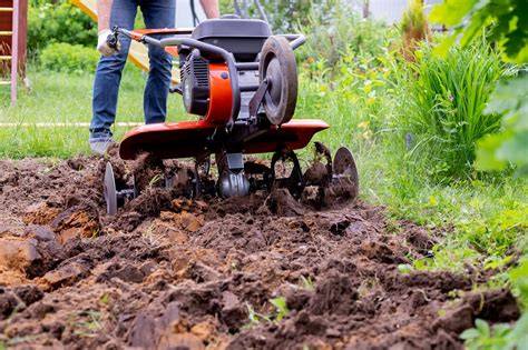 Motoculteur pour labourage du sol