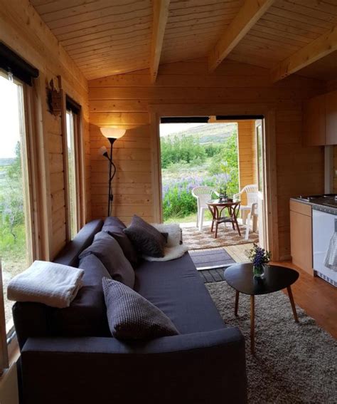 Intérieur d'un bungalow simple et fonctionnel