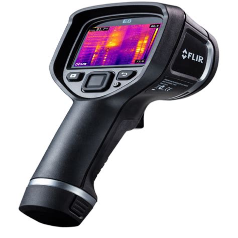 Image d'une caméra thermique en action observant la faune nocturne