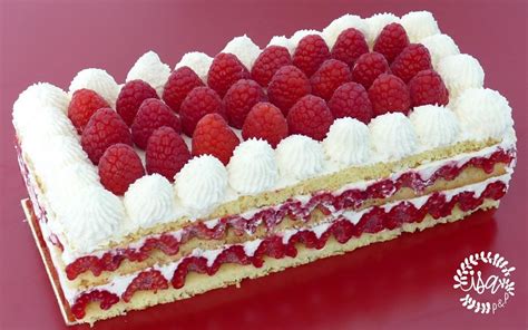 Photo d'un gâteau framboisier