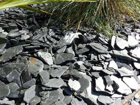 Entretien minimal du paillage d'ardoise