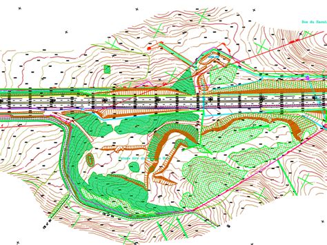 Carte de base d'un terrain avec relevés topographiques et climatiques