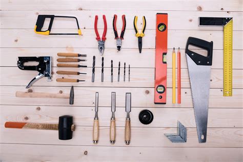 Outils de bricolage diversifiés
