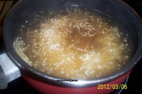 Détail macro du résultat final : une perle du Japon parfaite dans un bouillon clair