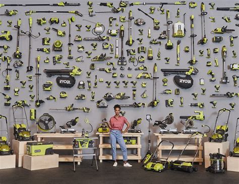 infographie montrant la gamme d'outils Ryobi 18V One+ partageant la même batterie