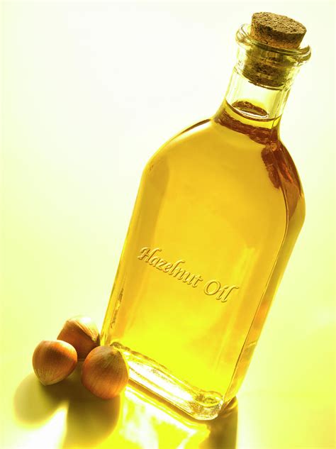 Bouteille d'huile de noisette