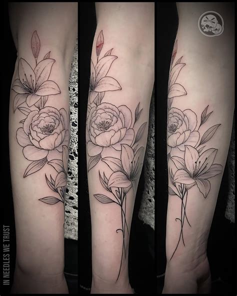 Comparaison des styles de tatouage floral : réalisme vs aquarelle