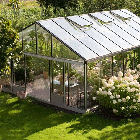 Exemple de serre de jardin en verre