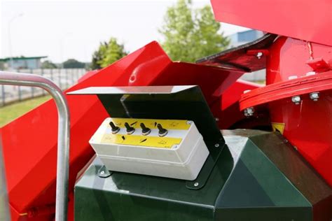 Interface de commande électrique de la pailleuse