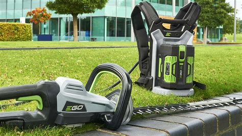 Visuel d'une gamme d'outils de jardinage sans fil