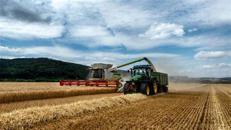 Paysage agricole des Vosges avec des champs de culture