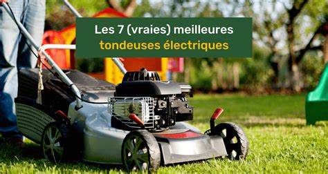 Tondeuse électrique à batterie en action dans un jardin avec obstacles