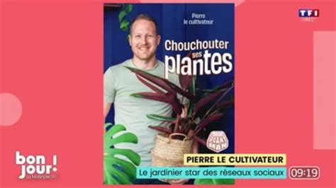 Un jardinier star des réseaux sociaux en plein travail