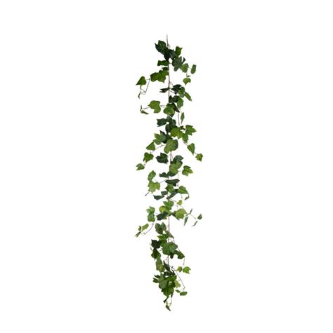 Guirlande de lierre sur une cheminée