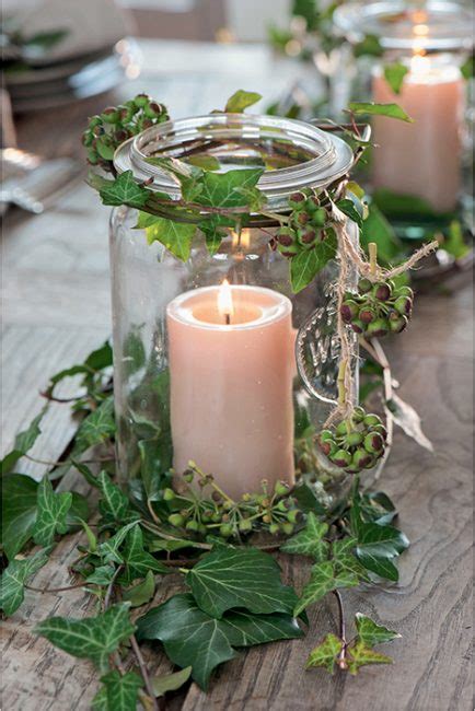 Chemin de table en lierre avec bougies