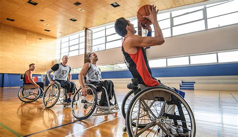 Personnes en situation de handicap pratiquant une activité sportive adaptée