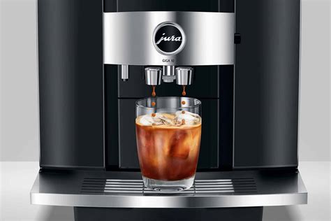 Schéma des étapes d'entretien quotidien d'une machine à café Jura