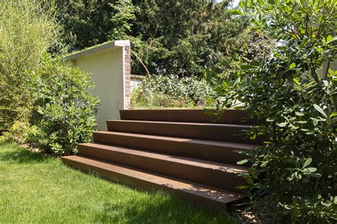 Exemples d'utilisation de l'acier corten dans l'aménagement paysager
