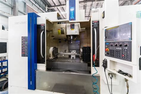 Machine-outil CNC en fonctionnement