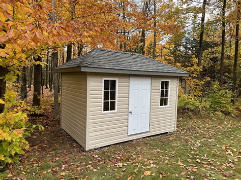 Exemple de cabanon de jardin écologique